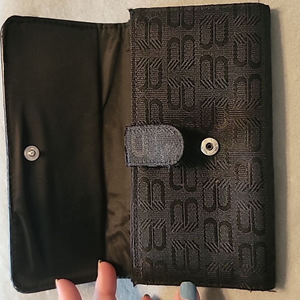 Wallet - Picture 2 of 5